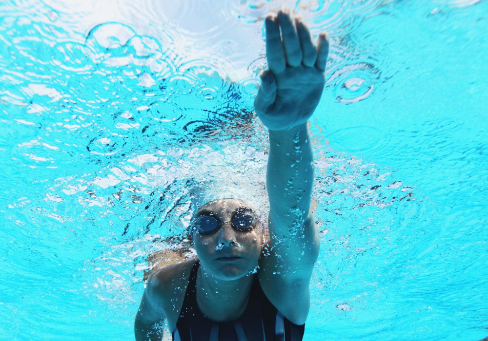 diving in the pool